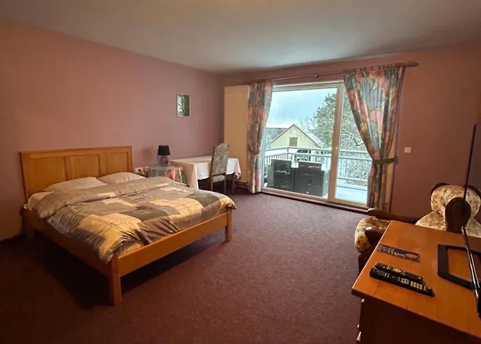 Aux Deux Clefs ホテル 2*