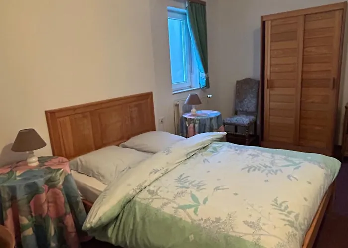 Aux Deux Clefs ホテル